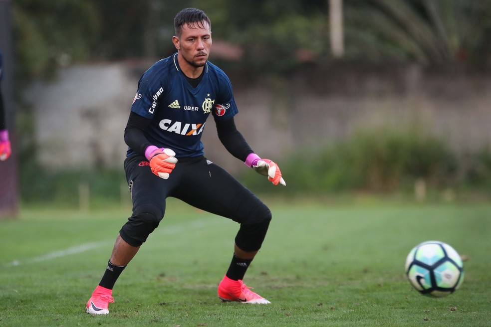 Diego Alves será titular contra o Corinthians (Foto: Gilvan de Souza/Flamengo)