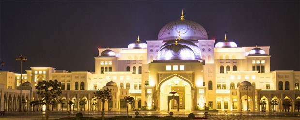 Palácio em Abu Dhabi tem paredes revestidas com ouro e 2.300 cômodos (Foto: Divulgação)