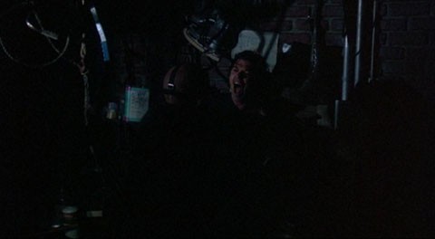 Cena em que Rob é assassinado, no filme de 1984, que foi inspirada em crime real (Foto: Reprodução)