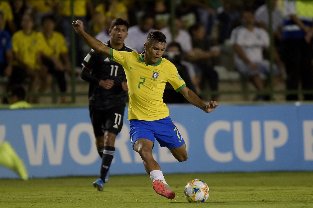 Gabriel Veron foi eleito o melhor jogador do Mundial Sub-17 — Foto: Alexandre Loureiro/ CBF