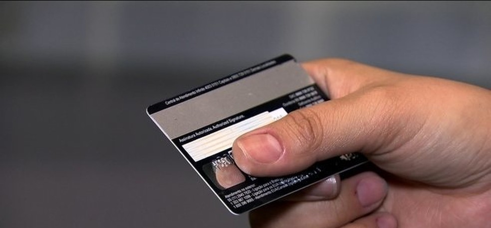 As fraudes foram descobertas em 2013 pela OperaÃ§Ã£o Card Free, organizada pela PolÃ­cia Civil. â€” Foto: ReproduÃ§Ã£o/JN