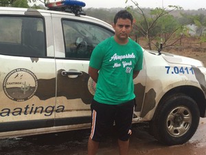 Suspeito foi preso na cidade de Queimadas, na Bahia (Foto: Divulgação/Polícia Militar)