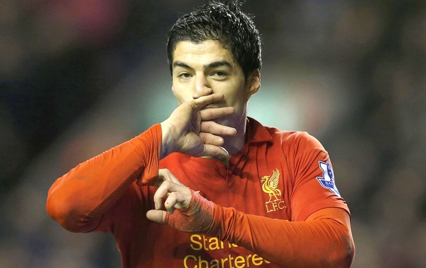 Suárez comemora gol do Liverpool contra o Sunderland (Foto: Agência Reuters)