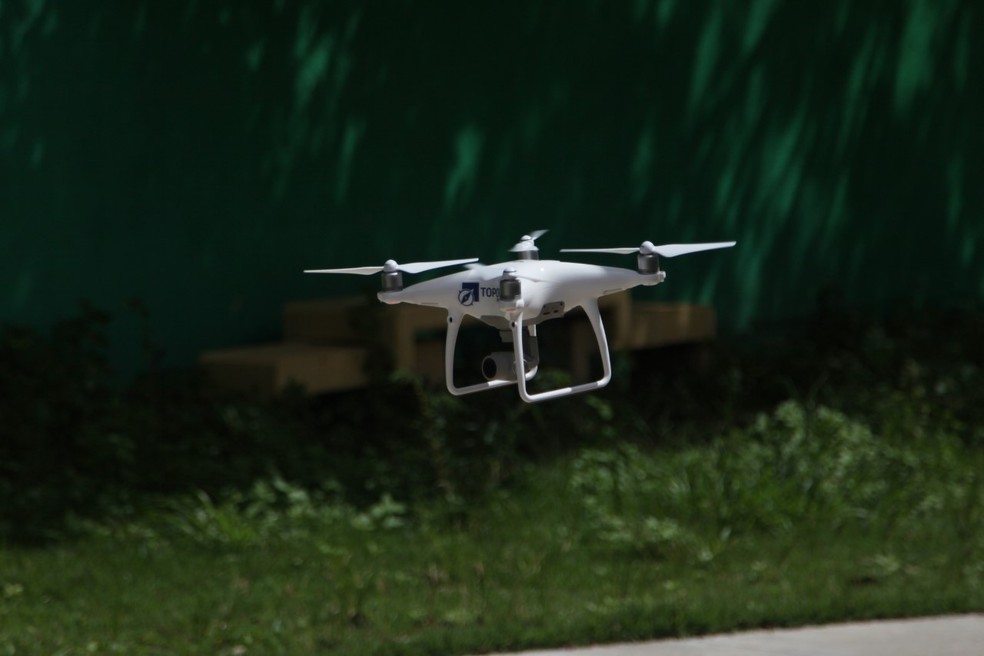 Drones são usados para vistoriar casas — Foto: Prefeitura de Sinop-MT/Assessoria
