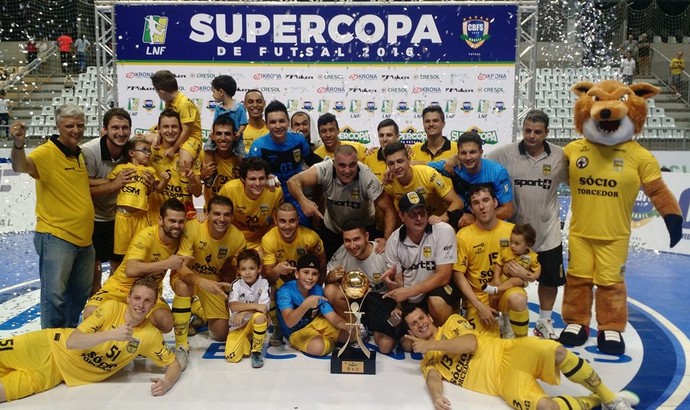 Jaraguá campeão Supercopa de Futsal (Foto: Divulgação/LNF)