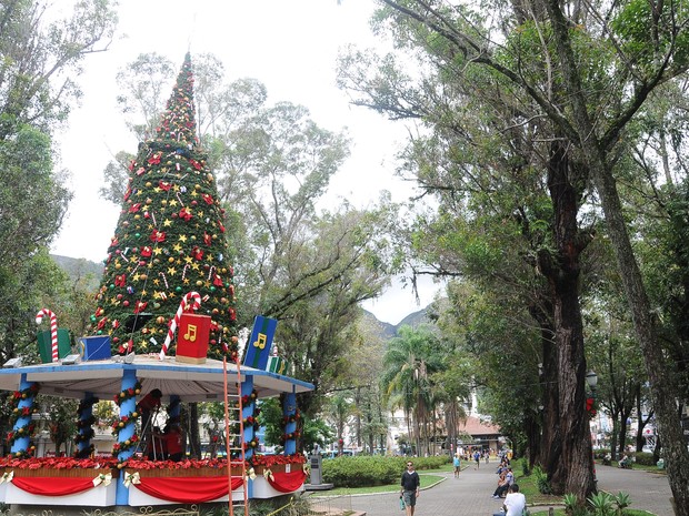 Praça no centro de Nova Friburgo terá aulas gratuitas de xadrez neste fim  de semana