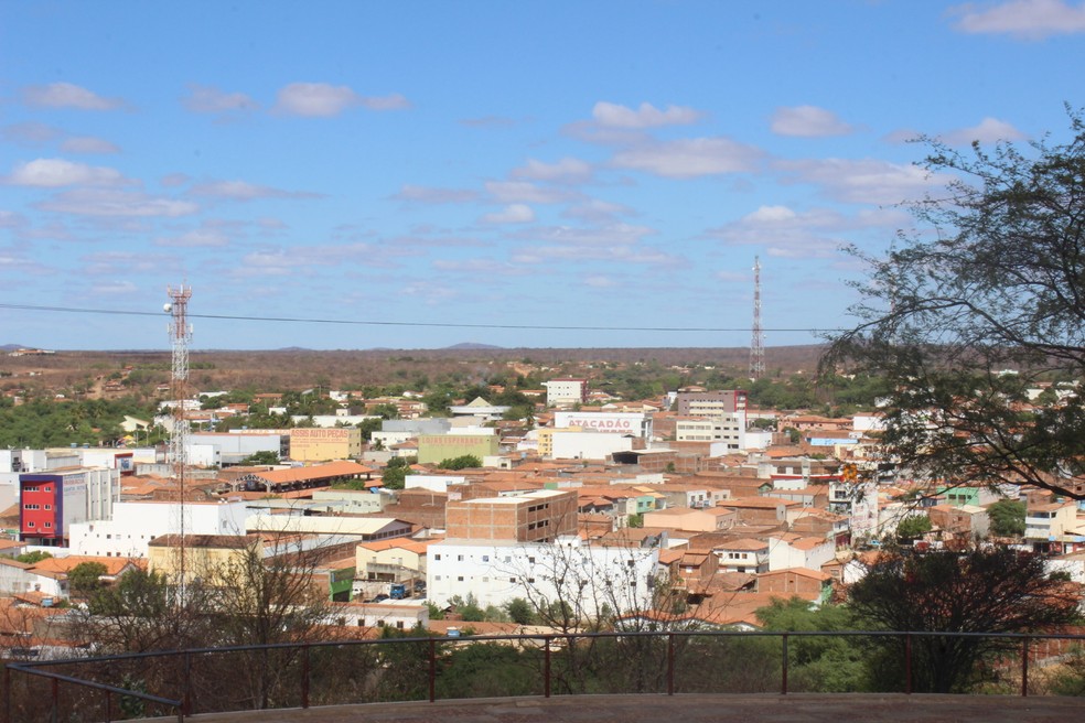 Cidade de São Raimundo Nonato, no Sul do Piauí — Foto: Pedro Santiago/G1