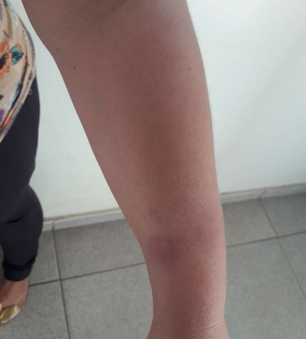 Homem ainda ameaçou a mulher de morte em frente aos policiais em Pirajuí (SP) — Foto: Polícia Civil/Divulgação
