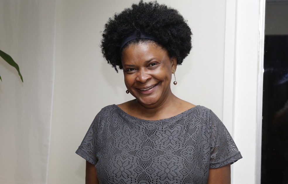 Ana Miranda participa da confarternização é Dalva na trama — Foto: Raphael Dias/Gshow