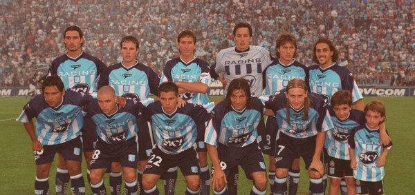 Da falência ao título: como torcida salvou rival do Corinthians em dois anos