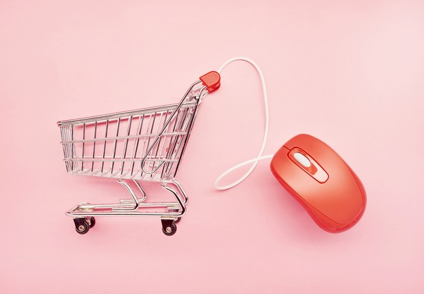 Compras, consumo, carrinho, mouse (Foto:  the_burtons via Getty Images)