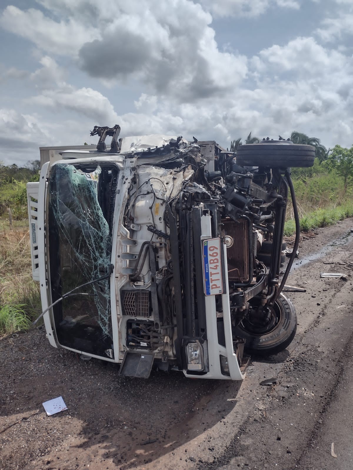 Colisão Entre Carro E Caminhão Deixa Três Pessoas Mortas E Uma Gravemente Ferida Na Br 222 9986