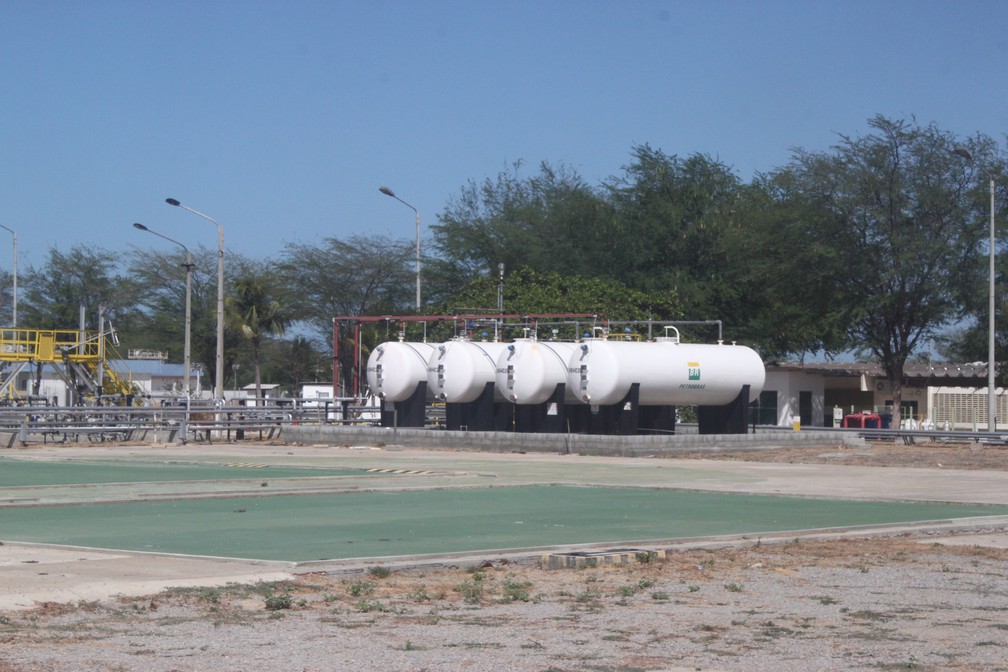 Pólo da Petrobras em Guamaré, RN (Foto: Igor Jácome/G1)