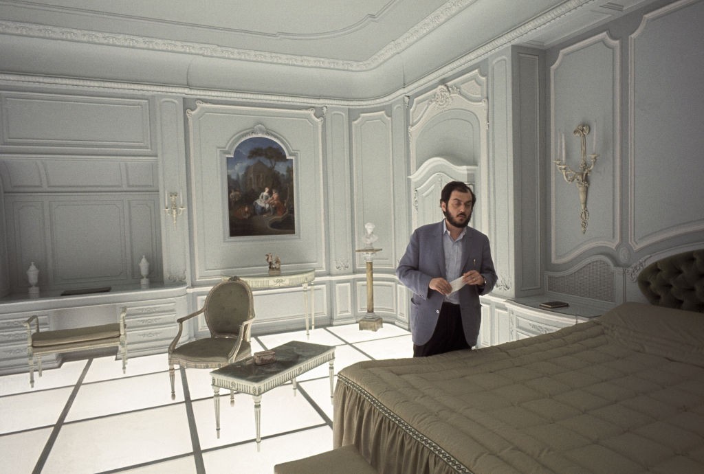 Film director and screenwriter Stanley Kubrick (1928 - 1999) on the set of '2001: A Space Odyssey' at the MGM British Studios in Borehamwood, Hertfordshire, 1966. (Photo by Keith Hamshere/Getty Images) (Foto: Getty Images)