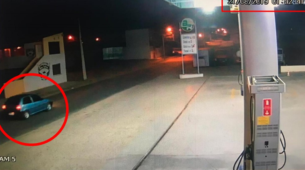 Imagens de c�meras de seguran�a mostram ve�culo utilizado na a��o � Foto: Pol�cia Civil/Divulga��o