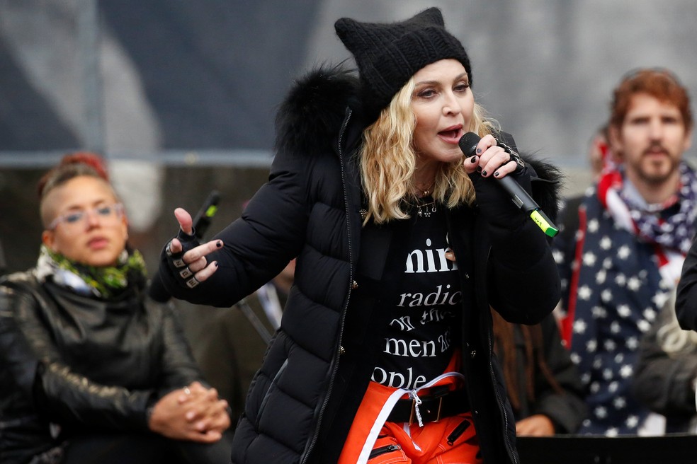 A cantora Madonna se apresenta após discursar na 'Marcha das Mulheres' em Washington (Foto: REUTERS/Shannon Stapleton)