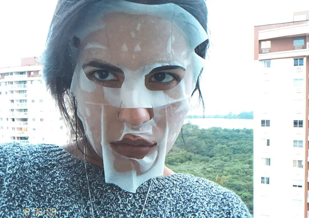 Antonia Morais usa máscara facial e seguidores se encantam (Foto: Reprodução/Instagram)