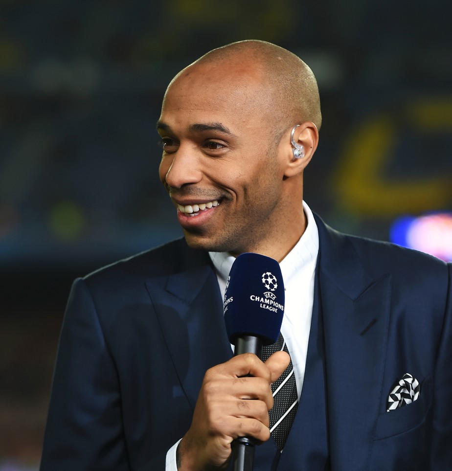 Para Henry, “se Neymar não quer ficar na sombra de Messi, deve mudar de esporte”