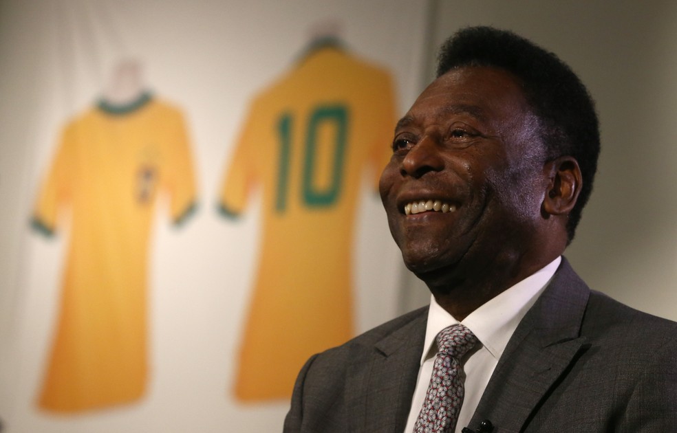 Pelé durante evento em Londres em 2016 — Foto: Neil Hall / Getty Images