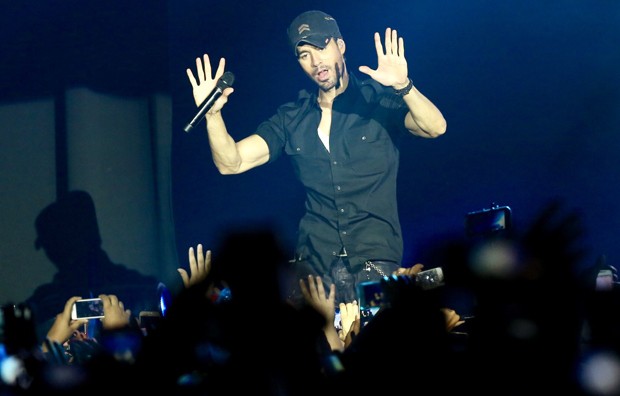 Enrique Iglesias actúa en São Paulo (Foto: Manuela Scarpa/Brazil News​)