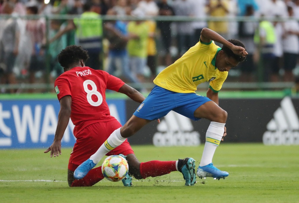 Talles Costa defendeu a seleção brasileira no Mundial sub-17 de 2019  — Foto: Sergio Moraes/Reuters