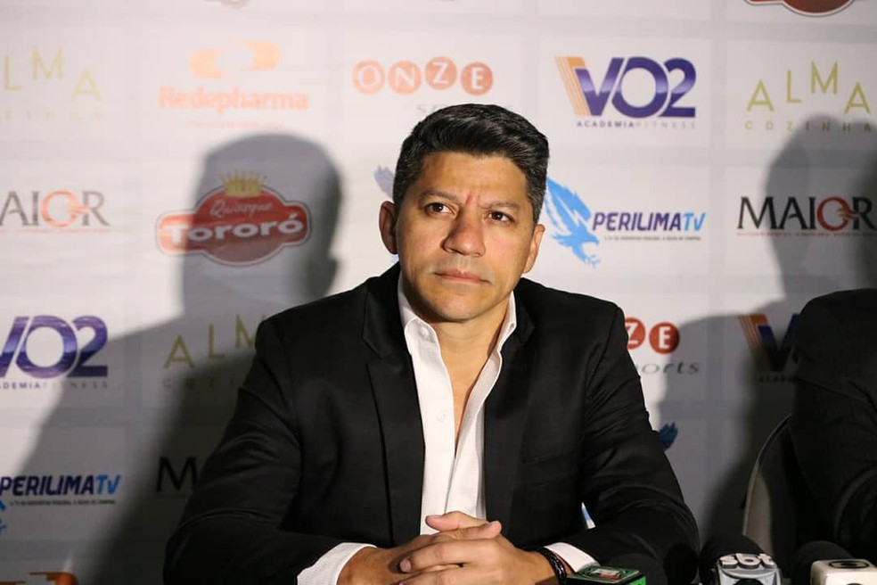 Apesar de estar apto a captar os recursos do Paraíba Esporte Total, Jailton Oliveira assinou a ata junto aos dirigentes dos clubes que precisam resolver as suas pendências — Foto: Ramon Smith / Perilima