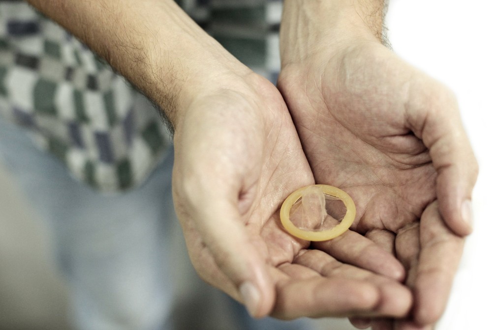 Camisinha é o contraceptivo mais indicado para proteção contra o HIV  — Foto: Mariana Raphael/Saúde-DF