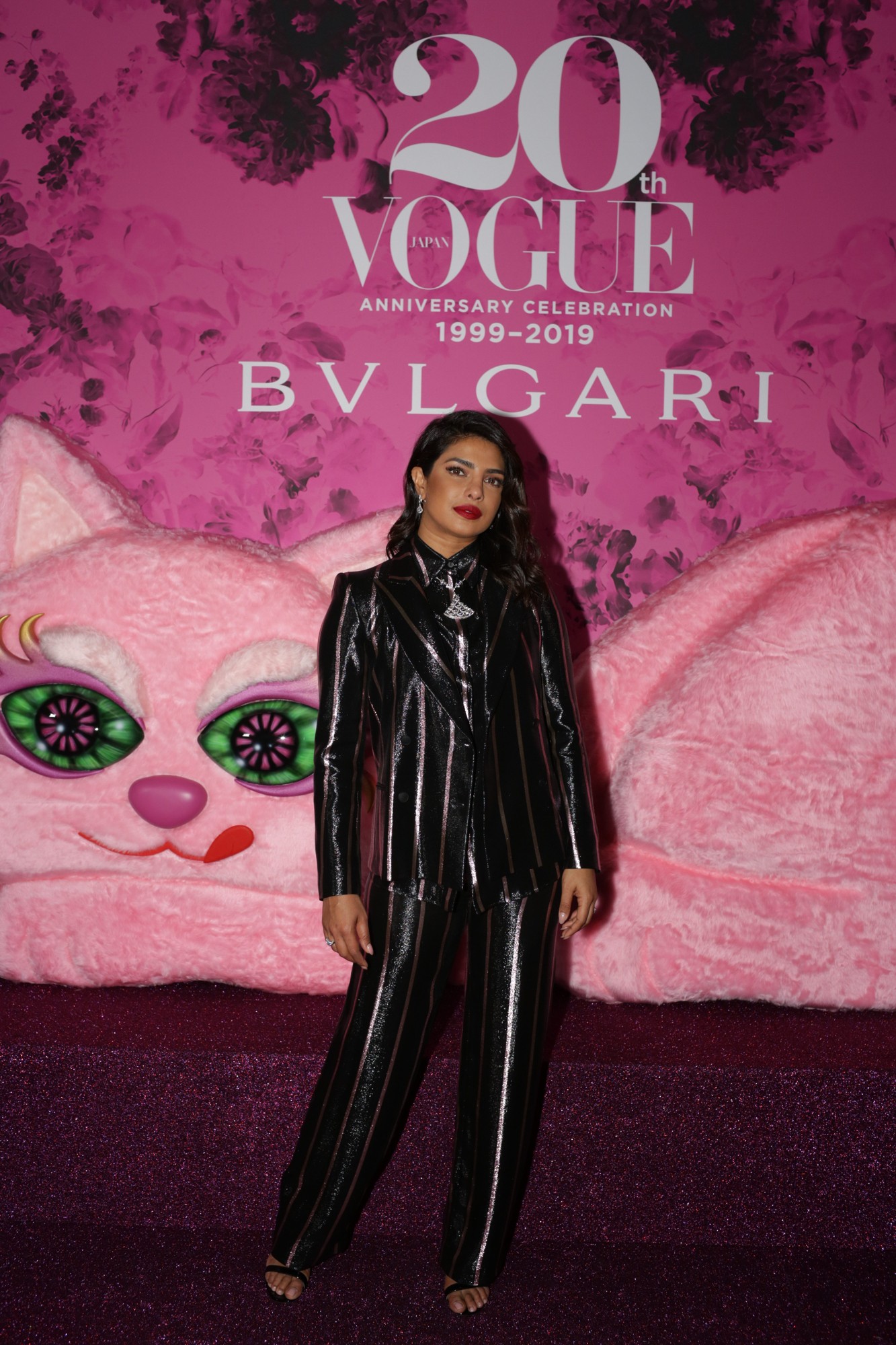 Priyanka Chopra na festa de 20 anos da Vogue Japão em Milão (Foto: @fashiontomax)