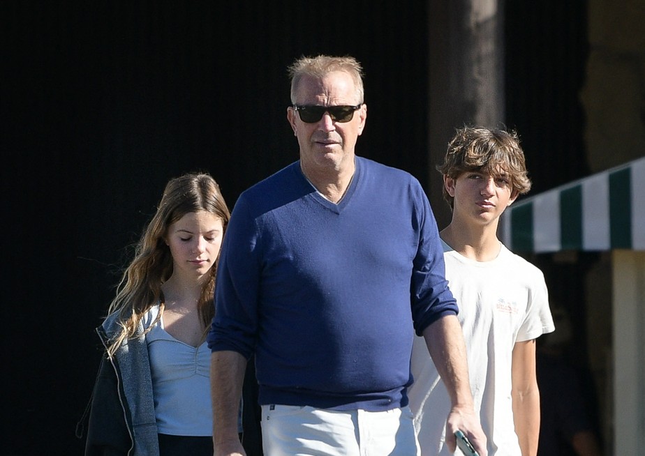 Kevin Costner e os filhos, Hayes e Grace