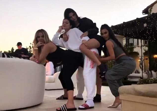 Khloe Kardashian, Kylie Jenner, Kendall Jenner, Kim Kardashian (Foto: Instagram)