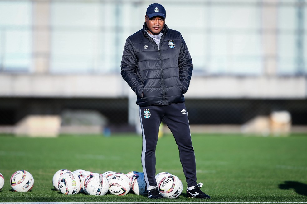 Com apenas 1 ponto conquistado em 4 rodadas, Grêmio queima a gordura acumulada e assiste os adversários chegarem cada vez mais perto do seu retrovisor