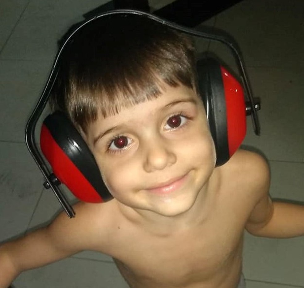 Davi luta contra efeito de doença degenerativa rara — Foto: Arquivo Pessoal