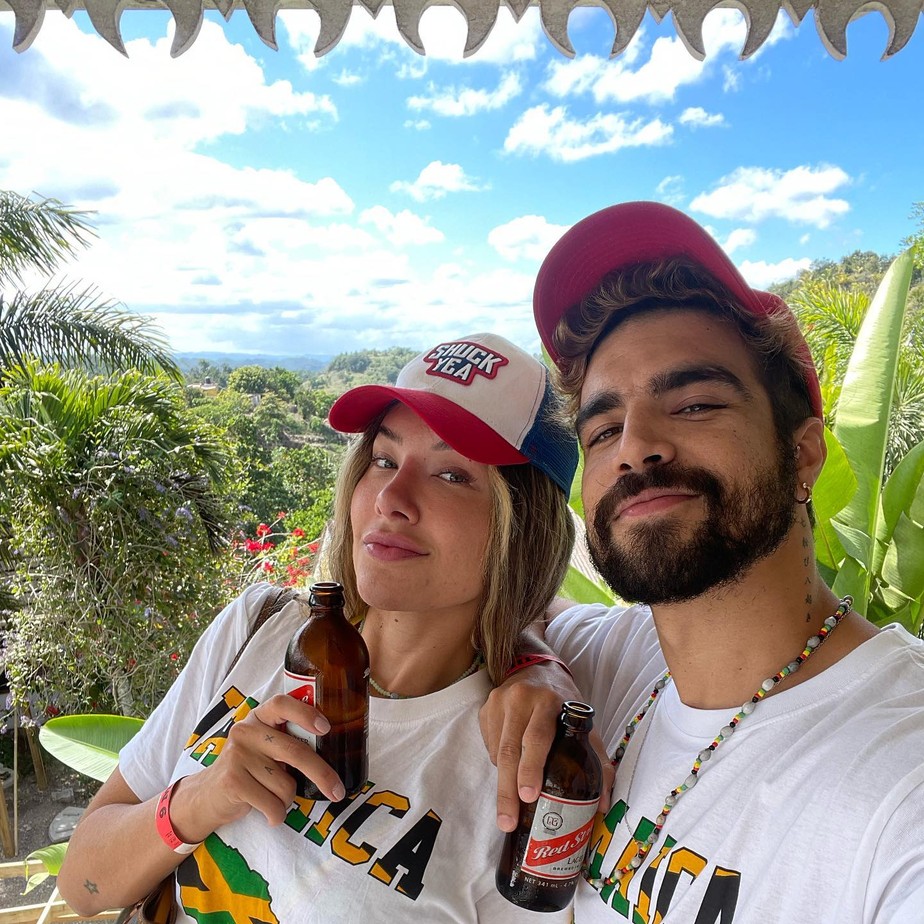 Caio Castro e Daiane de Paula visitam  antiga residência de Bob Marley na Jamaica