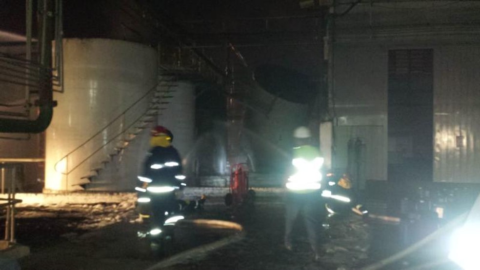 Funcionário da usina ficou ferido após explosão em tanque com etanol (Foto: Arquivo Pessoal)