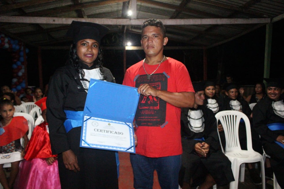 Familiares celebraram a conquista dos jovens.  — Foto: Divulgação