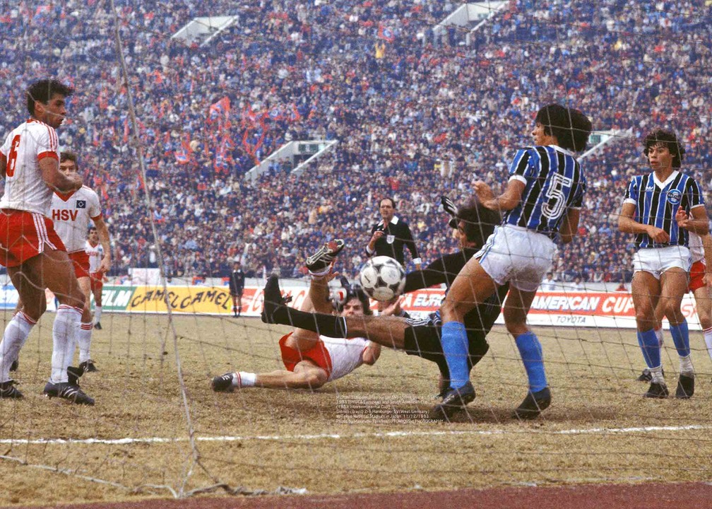 Schröder marcou o gol do Hamburgo contra o Grêmio — Foto: Masahide Tomikoshi/Arquivo Pessoal