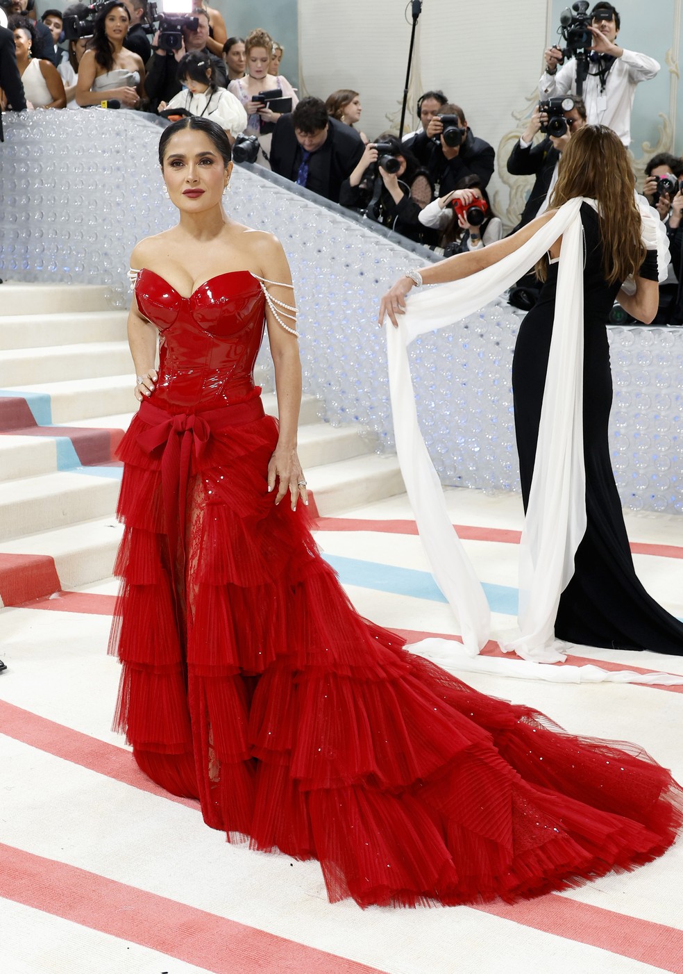 Salma Hayek no MET Gala 2023 — Foto: Getty Images