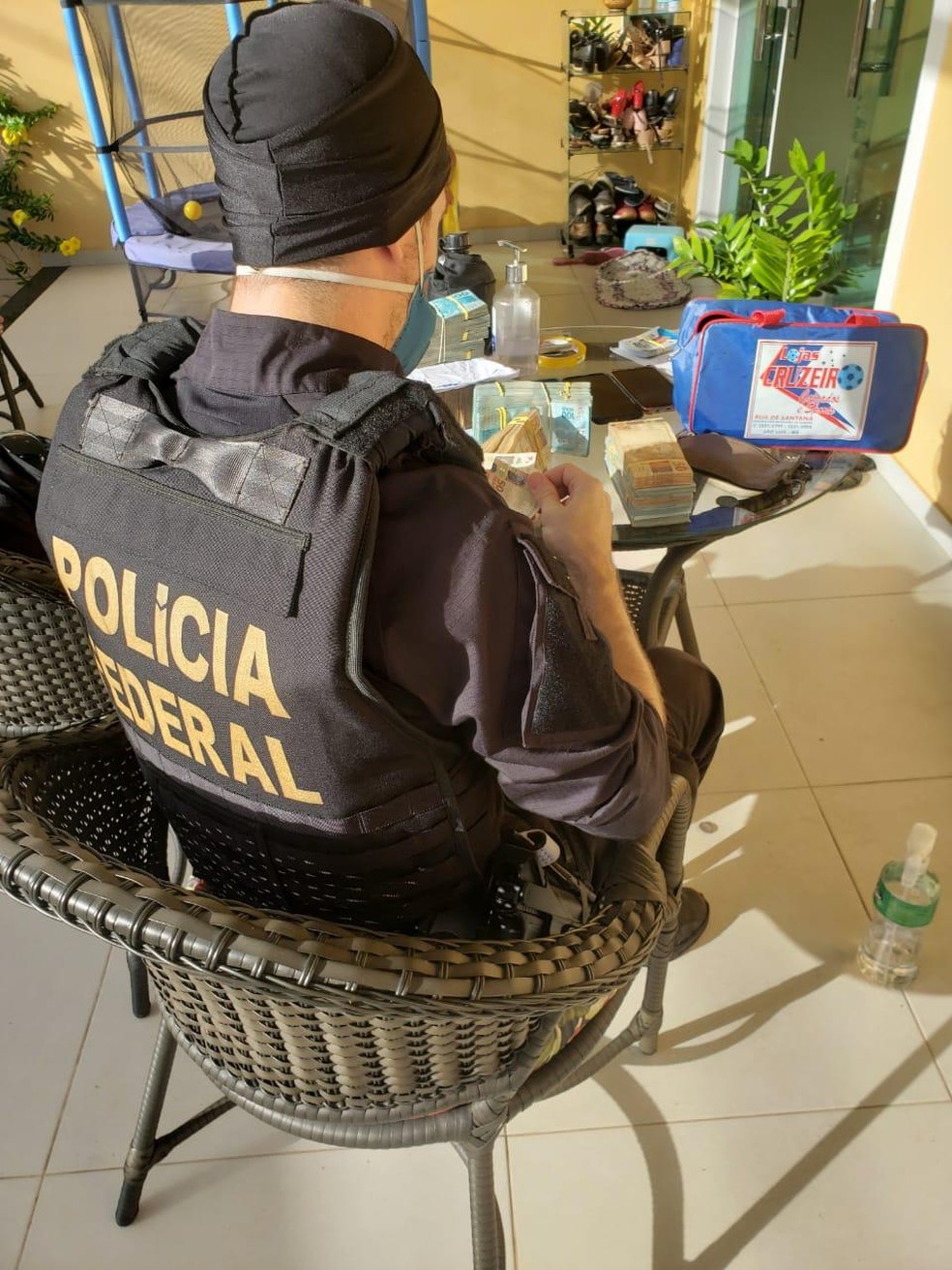 Ex-servidores da Semus de São Luís são alvos de operação da PF que apura fraude e superfaturamento na compra de máscaras — Foto: Divulgação/Polícia Federal