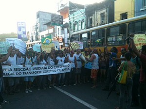Protesto (Foto: Camila dos Anjos/TV Santa Cruz)