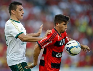 Lucio e Mugni Palmeiras x Flamengo (Foto: Alexandre Loureiro / Ag. Estado)