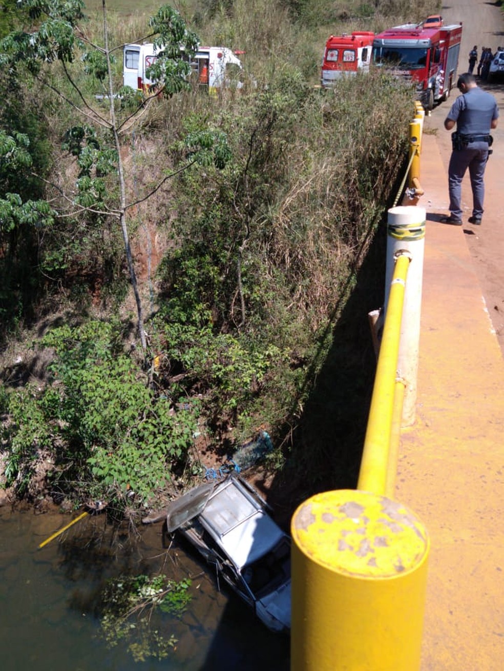 Carro perdeu freio e caiu em rio de Iaras (SP) — Foto: Arquivo Pessoal