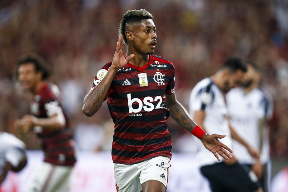 Por que Bruno Henrique está num outro patamar entre os atacantes no Brasil?