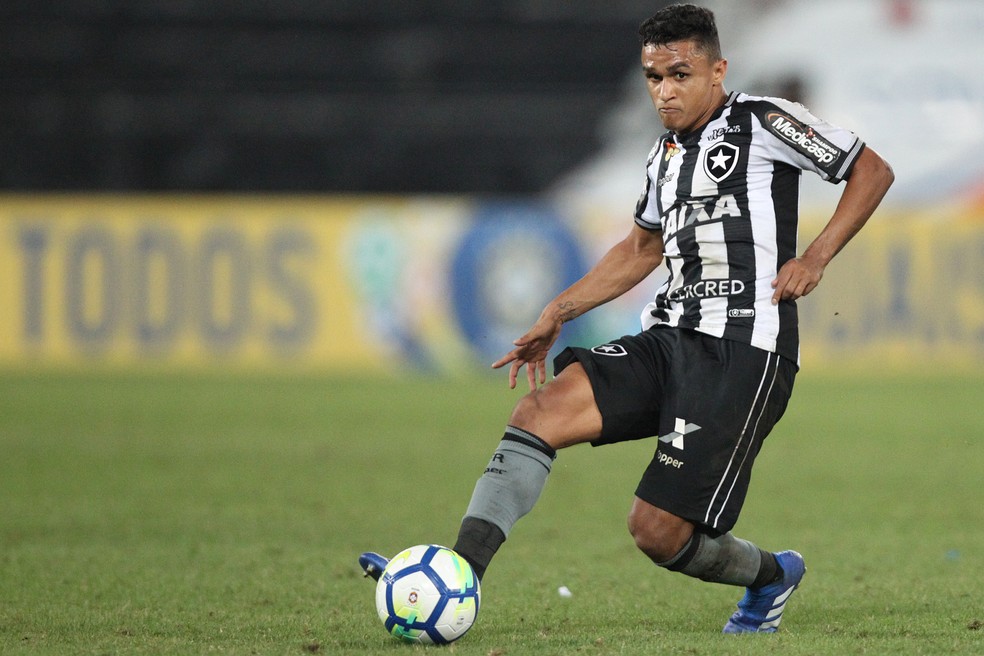 Erik em sua estreia pelo Botafogo (Foto: Vítor Silva/SSPress/Botafogo)
