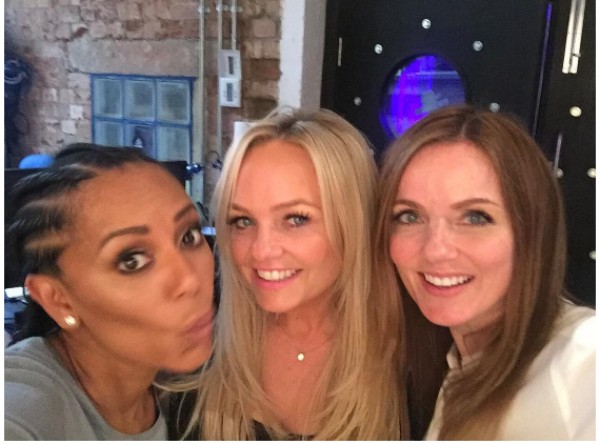 Spice Girls se reúnem para analisar novas canções (Foto: Reprodução/Instagram)