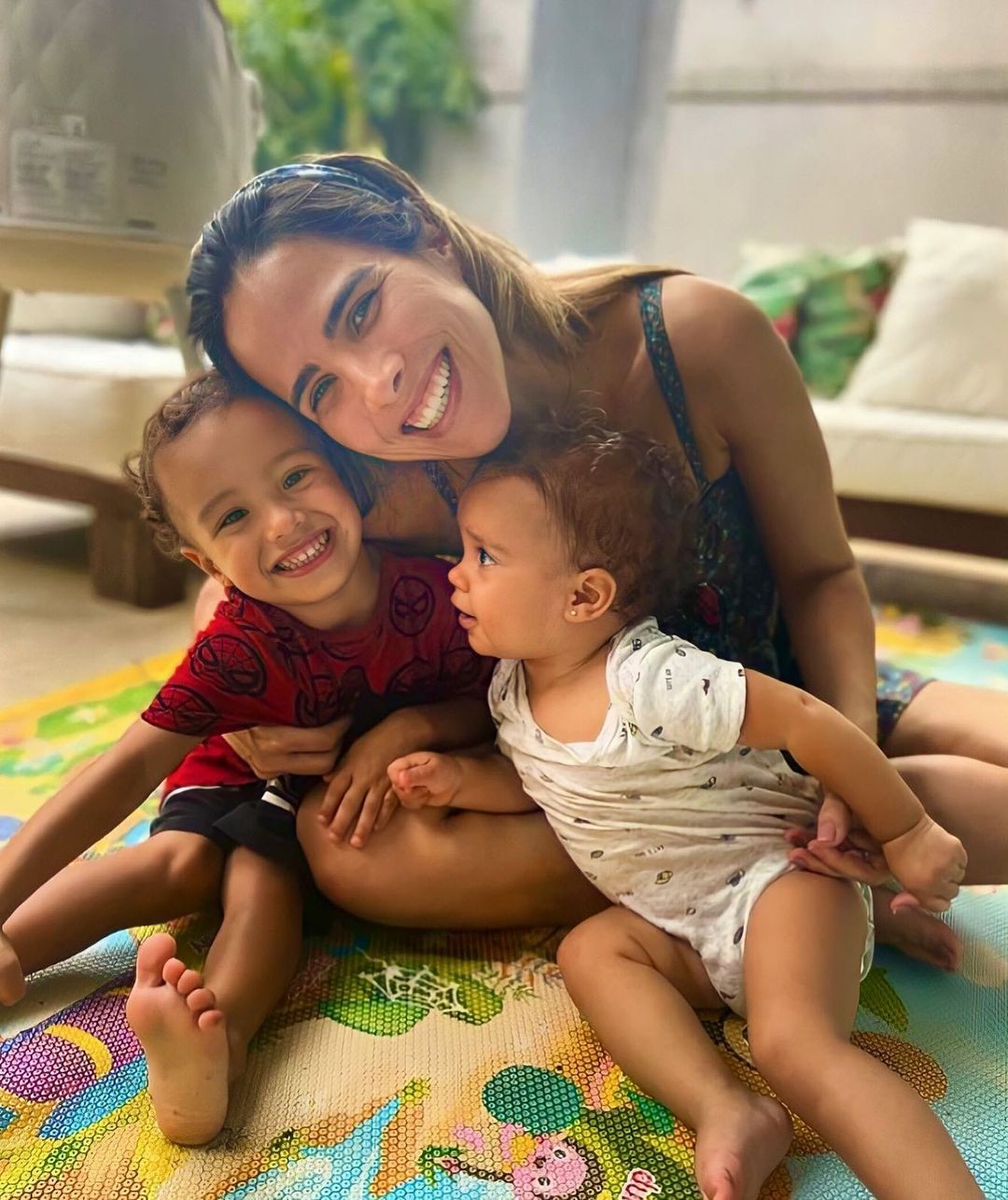 Wanessa posa com os sobrinhos (Foto: Reprodução Instagram)