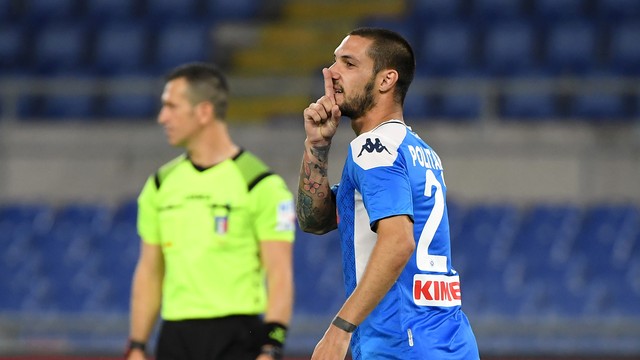 Politano provoca ao converter seu pênalti contra a Juventus
