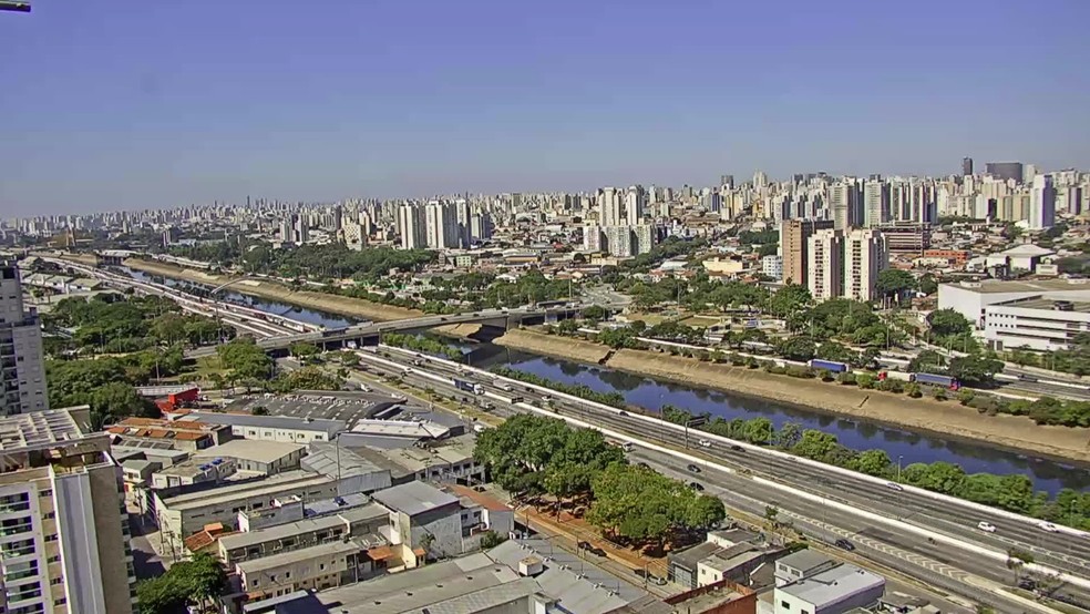 SP tem redução de carros nas ruas após rodízio mais restritivo entrar em vigor — Foto: Reprodução/TV Globo