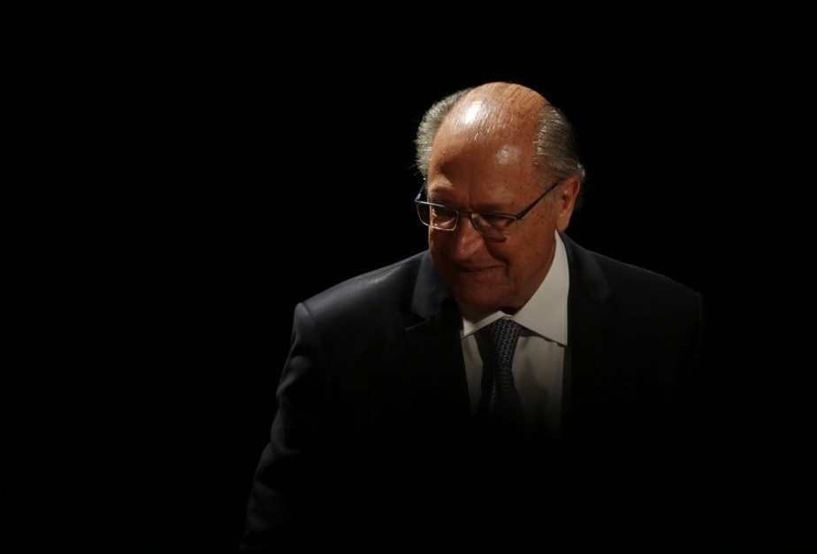 Geraldo Alckmin é o coordenador da transição para o governo Lula