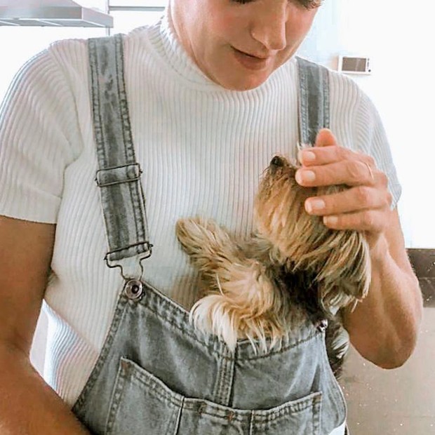 Xuxa Meneghel apresenta novo pet de estimação (Foto: Reprodução/Instagram)