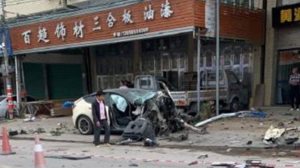 Tesla Model Y após acidente na China — Foto: Reprodução